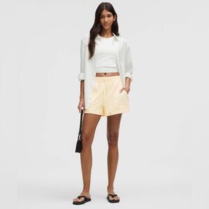 Lululemon Dance Studio High-Rise Short 3.5"
Butter Cream size 8 drawstring cord